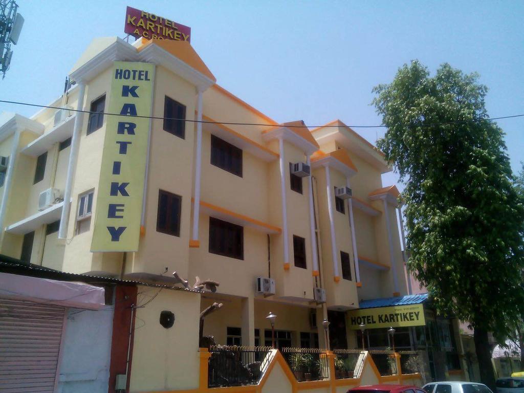 Hotel Kartikey Jaipur Extérieur photo
