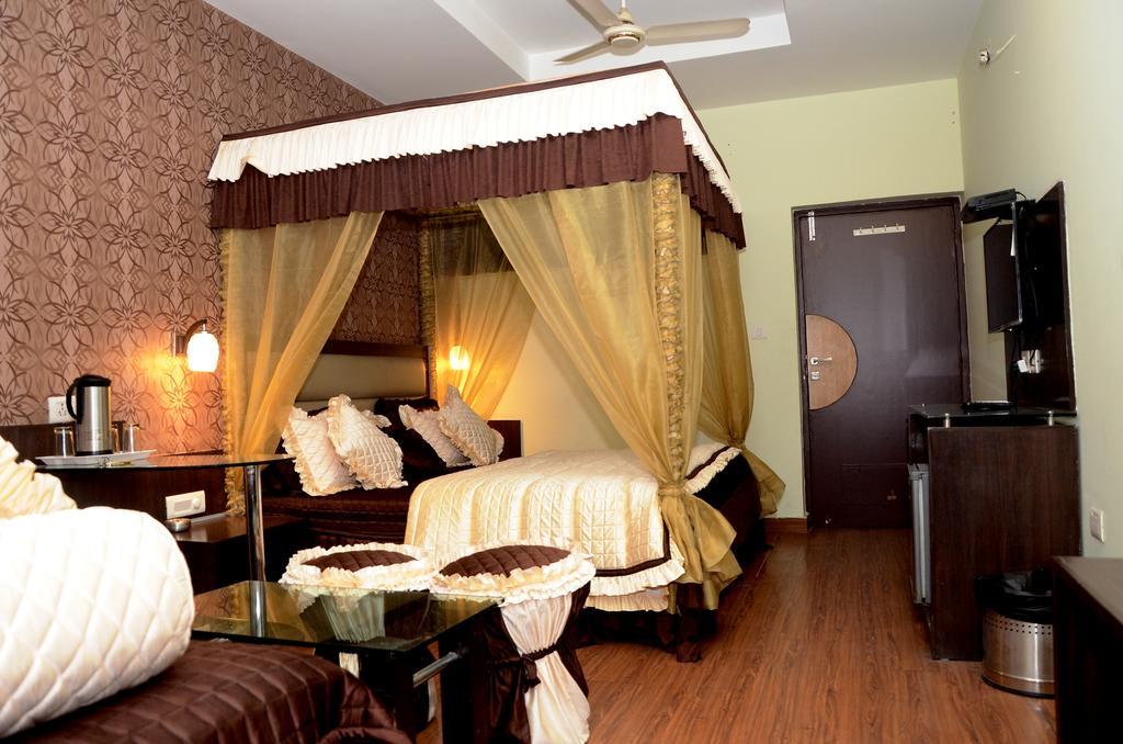 Hotel Kartikey Jaipur Extérieur photo