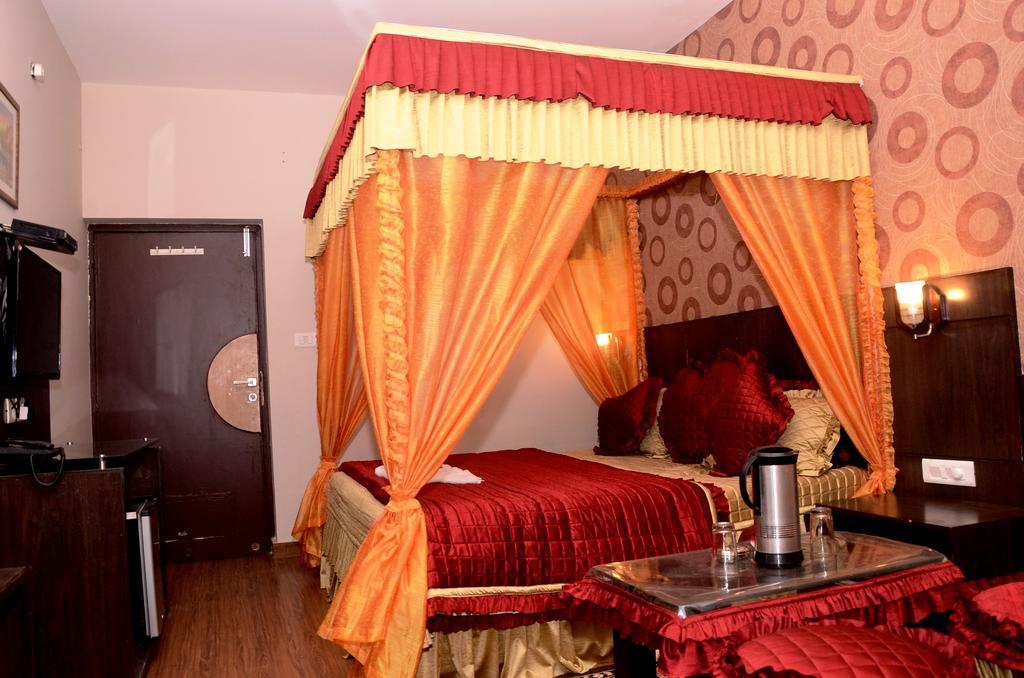 Hotel Kartikey Jaipur Extérieur photo